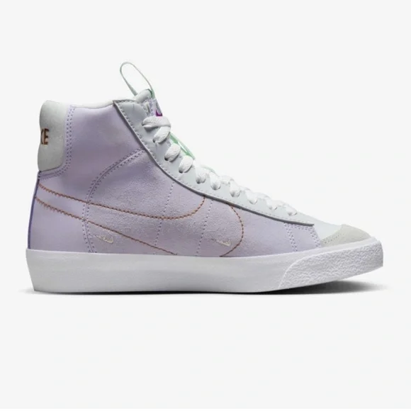 Nike
Blazer 77 SE
‘Dance bare grape’
Brand new - Picture 9 of 11